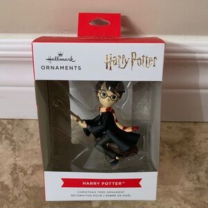 Hallmark Harry Potter Ornament - Black and Gold Christmas